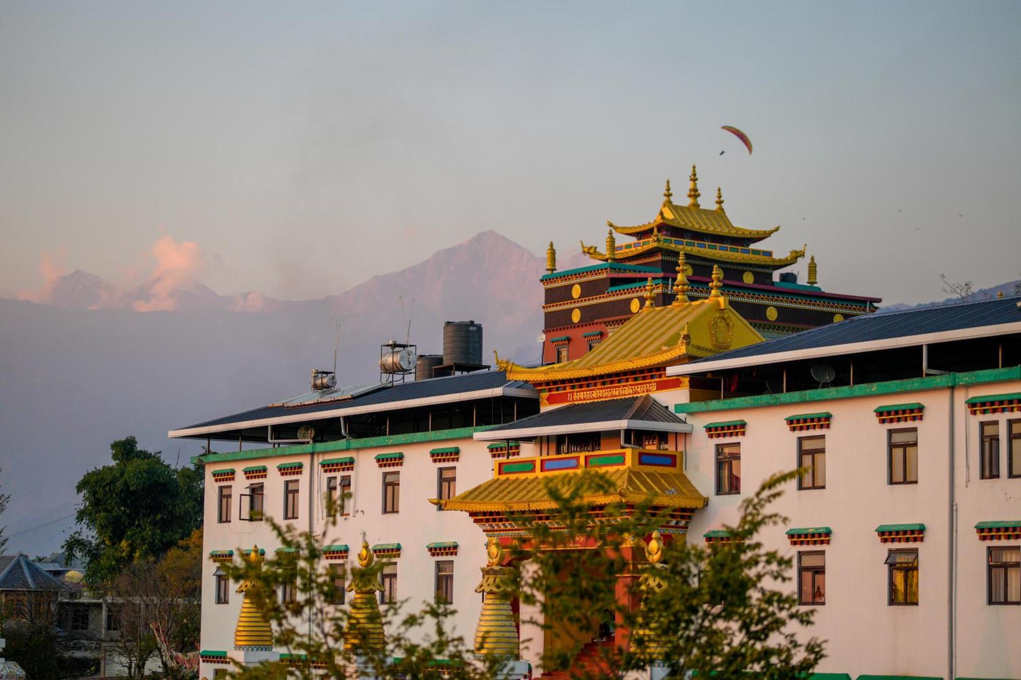 Chokling Arthouse - The Treasure Of Himalayas Hotell Bīr Exteriör bild