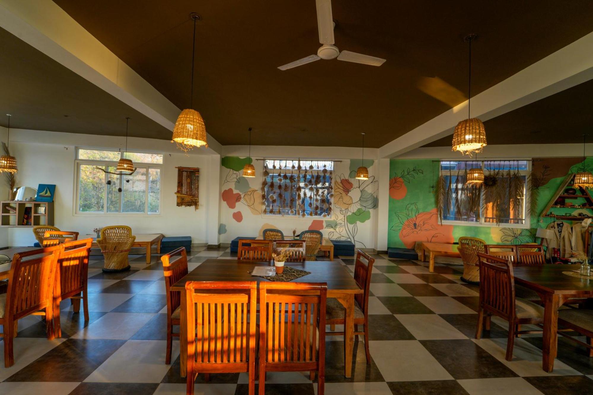 Chokling Arthouse - The Treasure Of Himalayas Hotell Bīr Exteriör bild