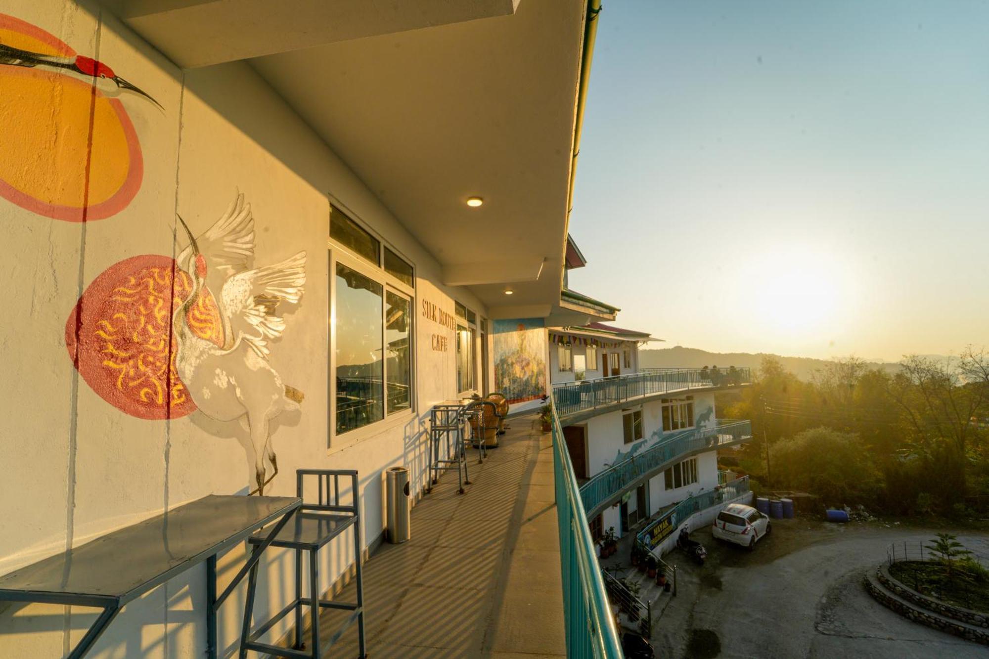 Chokling Arthouse - The Treasure Of Himalayas Hotell Bīr Exteriör bild